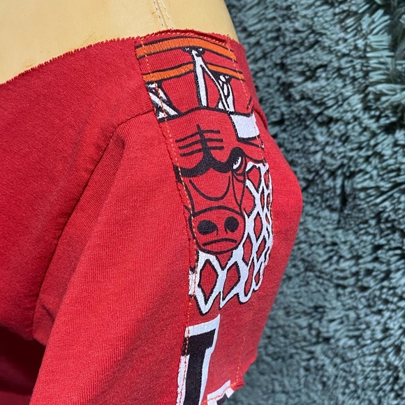 Vintage altered Chicago Bulls t-shirt - Picture 5 of 6